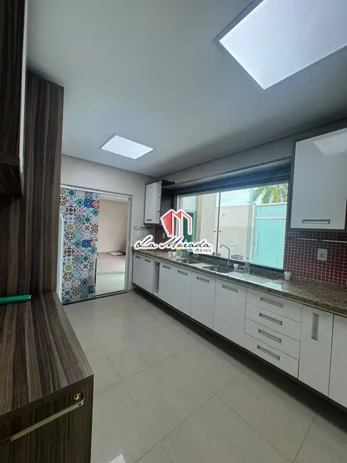 Foto 5 de Casa de Condomínio com 3 quartos para alugar, 380m2 em Tarumã, Manaus - AM