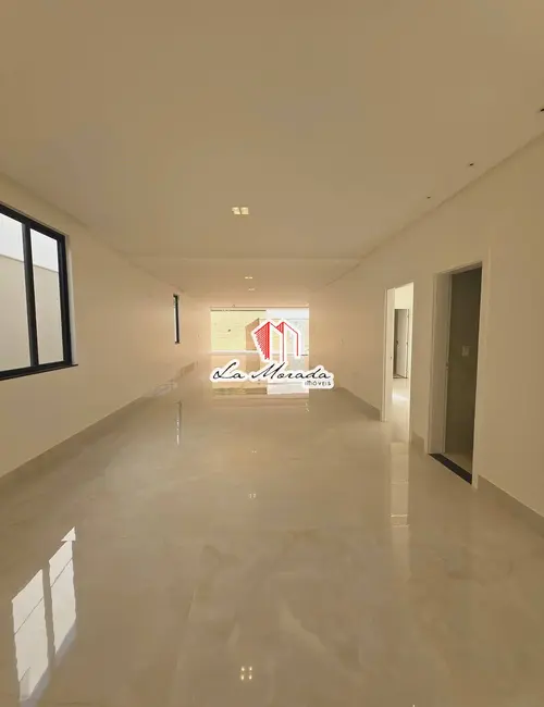 Foto 3 de Casa de Condomínio com 5 quartos à venda, 380m2 em Ponta Negra, Manaus - AM