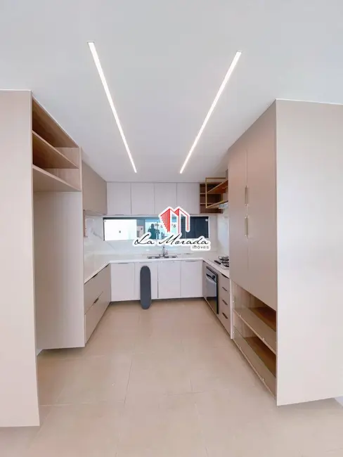 Casa com 3 quartos à venda, 137m2 em Parque 10 de Novembro, Manaus - AM - imagem 2 Foto 2 de Casa com 3 quartos à venda, 137m2 em Parque 10 de Novembro, Manaus - AM