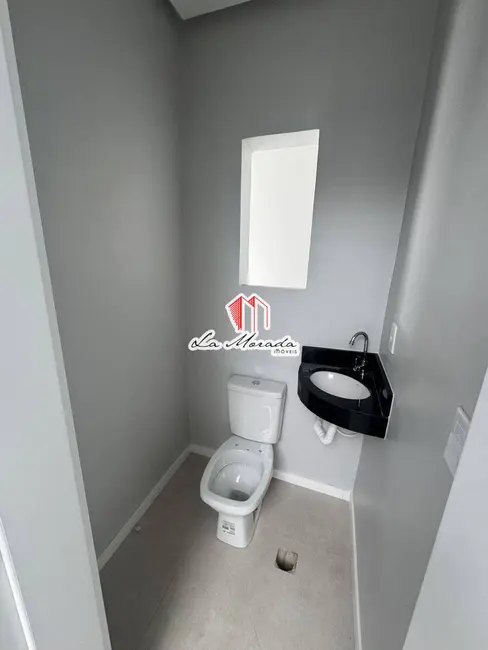 Foto 4 de Casa de Condomínio com 3 quartos à venda, 180m2 em Ponta Negra, Manaus - AM