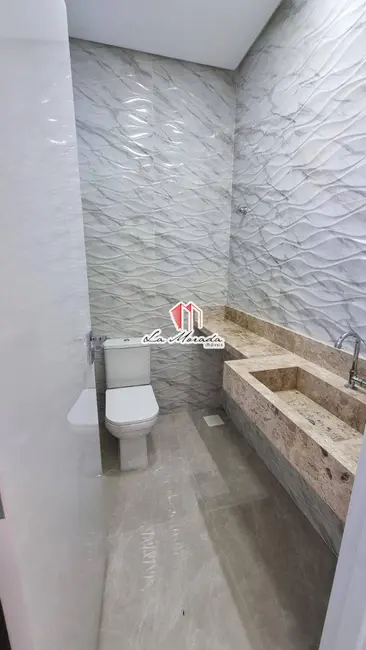 Casa com 3 quartos à venda, 180m2 em Ponta Negra, Manaus - AM - imagem 3 Foto 3 de Casa com 3 quartos à venda, 180m2 em Ponta Negra, Manaus - AM