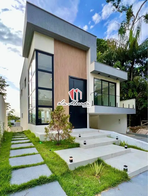 Foto 2 de Casa com 4 quartos à venda, 320m2 em Ponta Negra, Manaus - AM