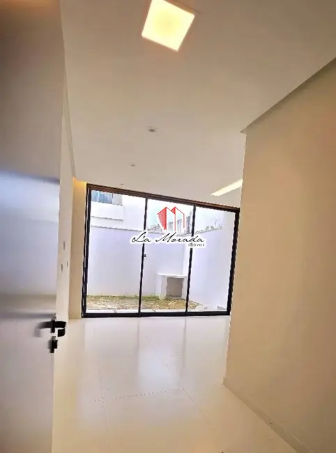 Foto 3 de Casa de Condomínio com 3 quartos à venda em Ponta Negra, Manaus - AM