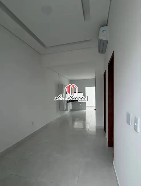 Casa com 2 quartos para alugar, 112m2 em Flores, Manaus - AM - imagem 2 Foto 2 de Casa com 2 quartos para alugar, 112m2 em Flores, Manaus - AM