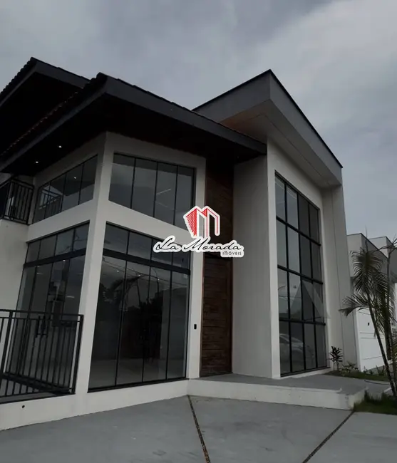 Casa de Condomínio com 3 quartos à venda, 345m2 em Ponta Negra, Manaus - AM - imagem 1 Foto 1 de Casa de Condomínio com 3 quartos à venda, 345m2 em Ponta Negra, Manaus - AM