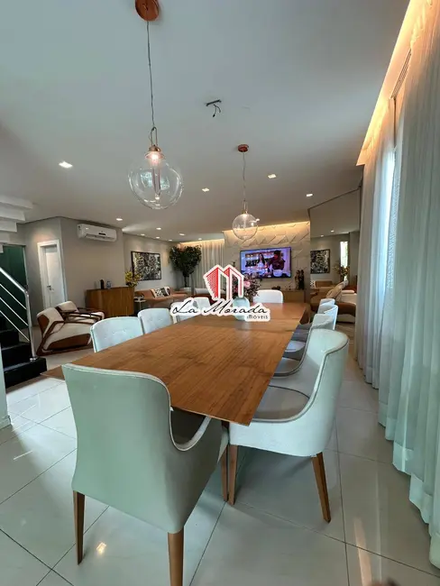 Casa de Condomínio com 4 quartos para alugar, 406m2 em Flores, Manaus - AM - imagem 1 Foto 1 de Casa de Condomínio com 4 quartos para alugar, 406m2 em Flores, Manaus - AM