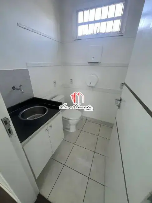 Sala Comercial para alugar, 359m2 em Nossa Senhora das Graças, Manaus - AM - imagem 3 Foto 3 de Sala Comercial para alugar, 359m2 em Nossa Senhora das Graças, Manaus - AM