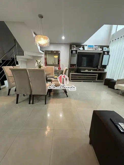 Casa com 3 quartos à venda, 235m2 em Flores, Manaus - AM - imagem 1 Foto 1 de Casa com 3 quartos à venda, 235m2 em Flores, Manaus - AM