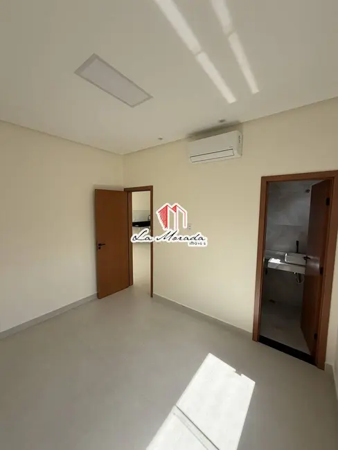 Foto 3 de Casa com 3 quartos à venda, 155m2 em Ponta Negra, Manaus - AM