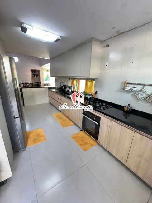 Foto 8 de Casa com 3 quartos à venda, 200m2 em São José Operário, Manaus - AM