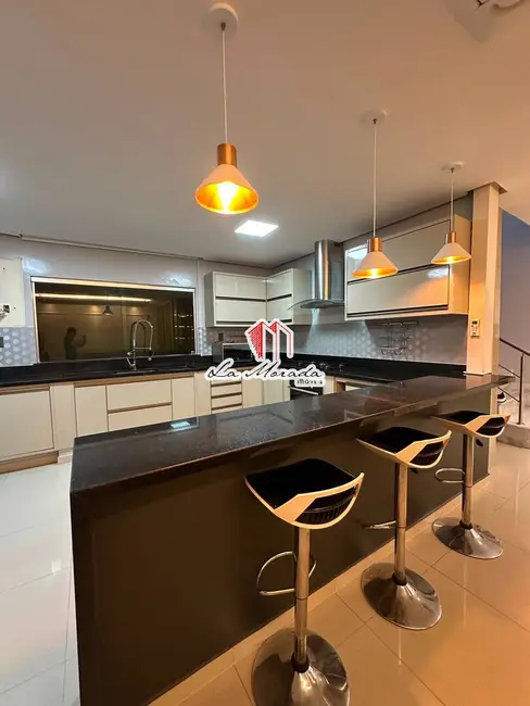 Casa com 4 quartos à venda, 350m2 em Ponta Negra, Manaus - AM - imagem 7 Foto 7 de Casa com 4 quartos à venda, 350m2 em Ponta Negra, Manaus - AM