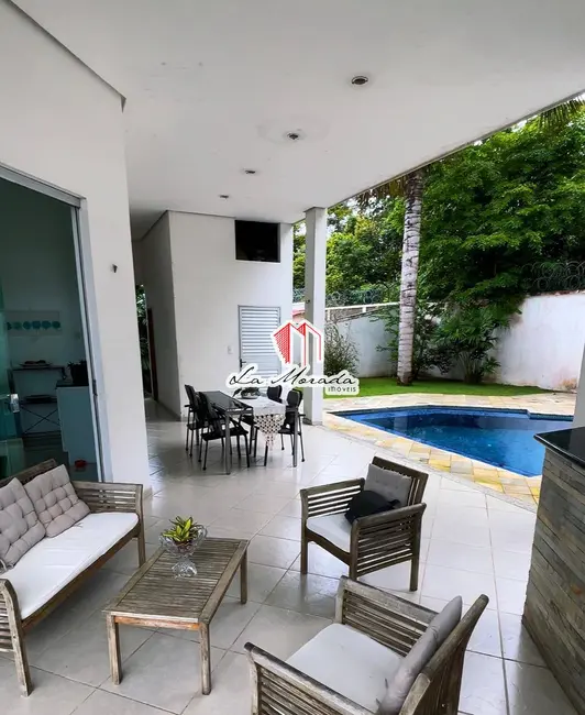 Foto 2 de Casa com 4 quartos à venda, 503m2 em Tarumã, Manaus - AM