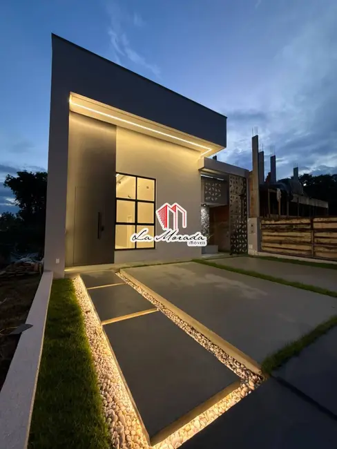 Casa com 3 quartos à venda, 178m2 em Ponta Negra, Manaus - AM - imagem 1 Foto 1 de Casa com 3 quartos à venda, 178m2 em Ponta Negra, Manaus - AM