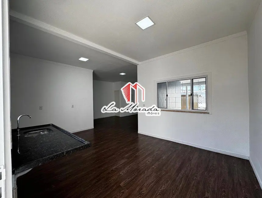 Foto 4 de Casa com 3 quartos à venda, 200m2 em Flores, Manaus - AM