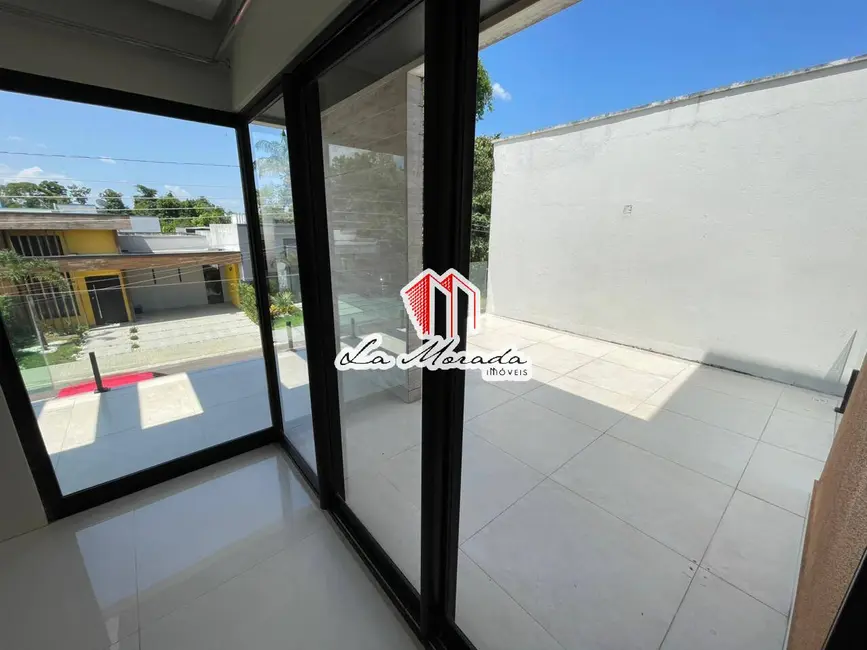 Foto 3 de Casa com 4 quartos à venda, 250m2 em Ponta Negra, Manaus - AM