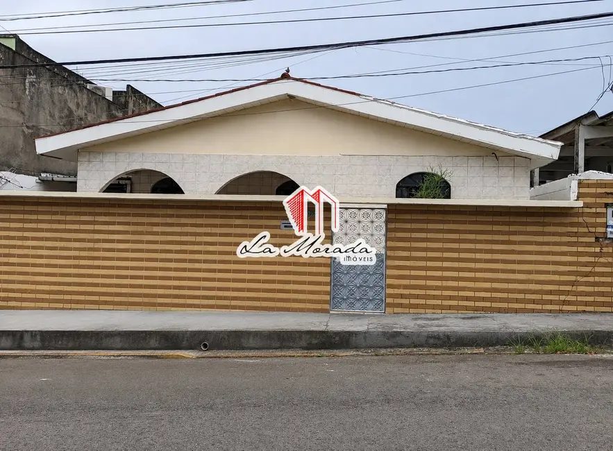 Casa com 3 quartos à venda, 150m2 em Parque 10 de Novembro, Manaus - AM - imagem 1 Foto 1 de Casa com 3 quartos à venda, 150m2 em Parque 10 de Novembro, Manaus - AM