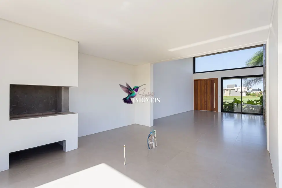 Casa com 3 quartos à venda, 204m2 em Torres - RS - imagem 5 Foto 5 de Casa com 3 quartos à venda, 204m2 em Torres - RS
