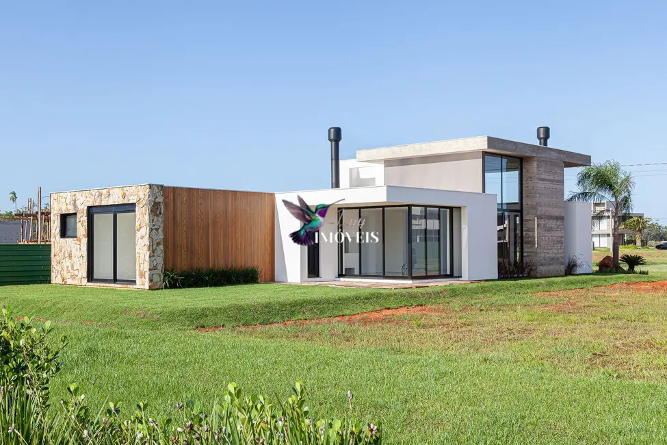 Casa com 3 quartos à venda, 204m2 em Torres - RS - imagem 4 Foto 4 de Casa com 3 quartos à venda, 204m2 em Torres - RS