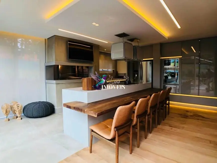 Foto 8 de Casa com 5 quartos à venda, 567m2 em Centro, Gramado - RS