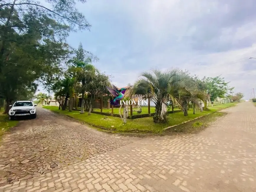 Casa com 3 quartos à venda, 125m2 em Torres - RS - imagem 8 Foto 8 de Casa com 3 quartos à venda, 125m2 em Torres - RS