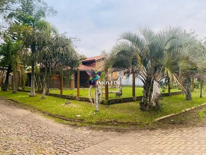 Casa com 3 quartos à venda, 125m2 em Torres - RS - imagem 2 Foto 2 de Casa com 3 quartos à venda, 125m2 em Torres - RS