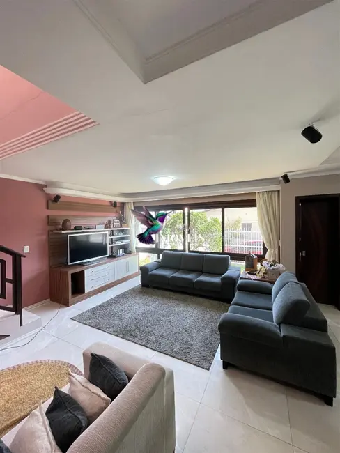 Casa com 4 quartos à venda, 240m2 em Centro, Torres - RS - imagem 7 Foto 7 de Casa com 4 quartos à venda, 240m2 em Centro, Torres - RS