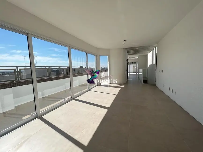 Foto 3 de Cobertura com 4 quartos à venda, 547m2 em Floresta, Porto Alegre - RS