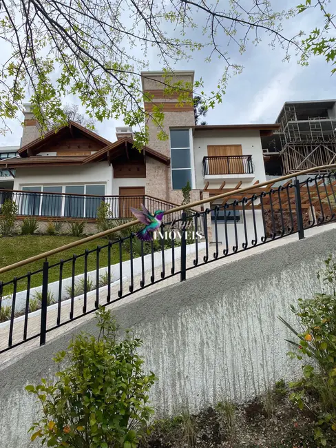 Foto 2 de Casa com 4 quartos à venda, 300m2 em Gramado - RS