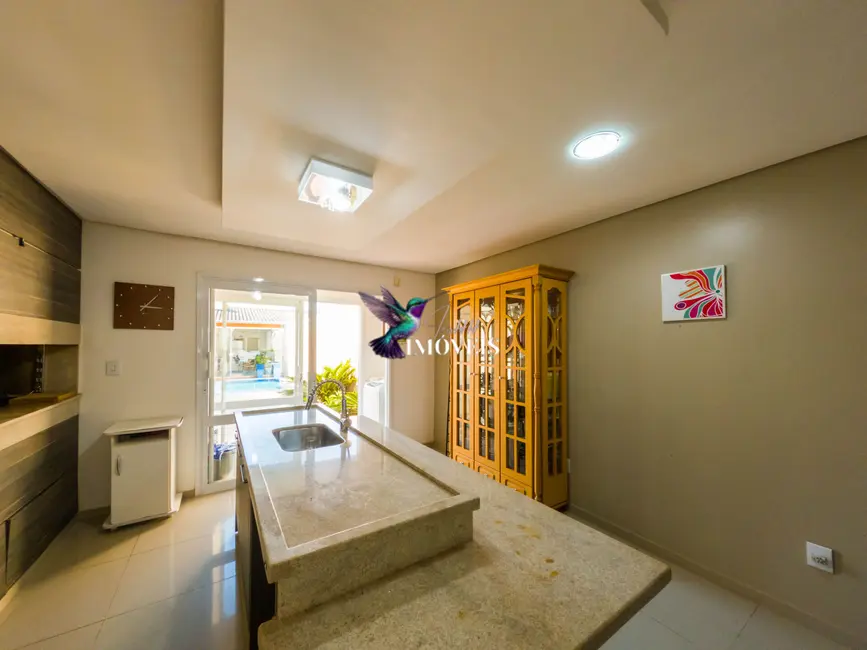 Foto 37 de Casa com 2 quartos à venda, 165m2 em Centro, Tramandai - RS