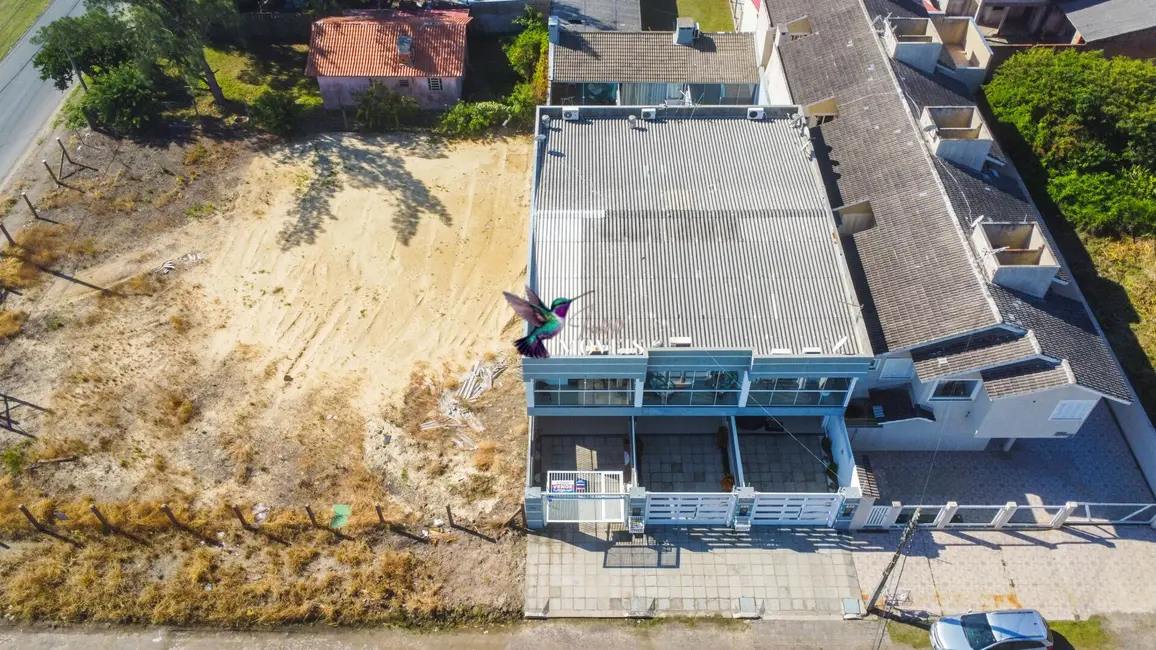 Casa com 2 quartos à venda, 165m2 em Centro, Tramandai - RS - imagem 8 Foto 8 de Casa com 2 quartos à venda, 165m2 em Centro, Tramandai - RS