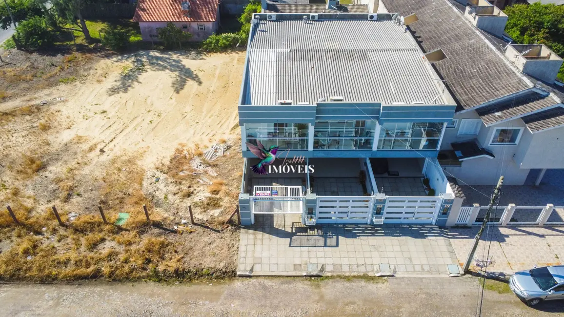 Casa com 2 quartos à venda, 165m2 em Centro, Tramandai - RS - imagem 7 Foto 7 de Casa com 2 quartos à venda, 165m2 em Centro, Tramandai - RS