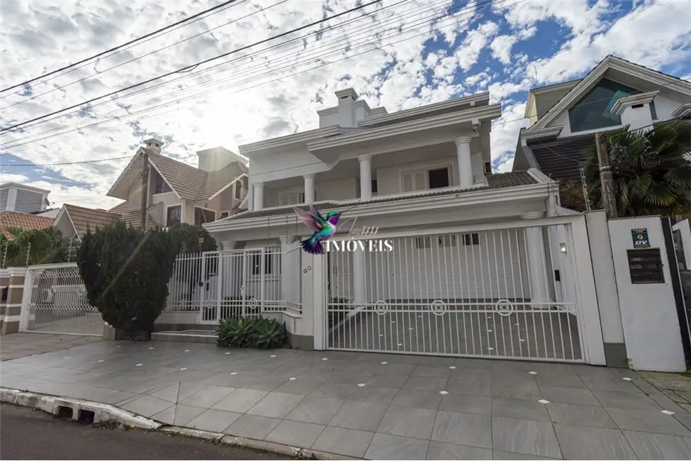 Foto 1 de Casa com 4 quartos à venda, 500m2 em Canoas - RS