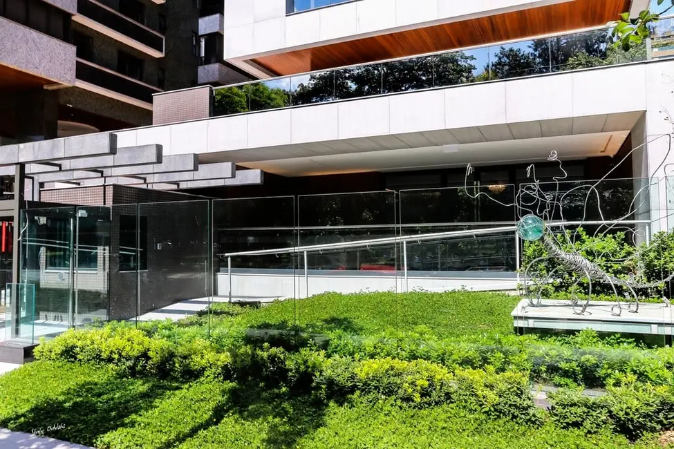 Apartamento com 4 quartos à venda, 327m2 em Moinhos de Vento, Porto Alegre - RS - imagem 3 Foto 3 de Apartamento com 4 quartos à venda, 327m2 em Moinhos de Vento, Porto Alegre - RS