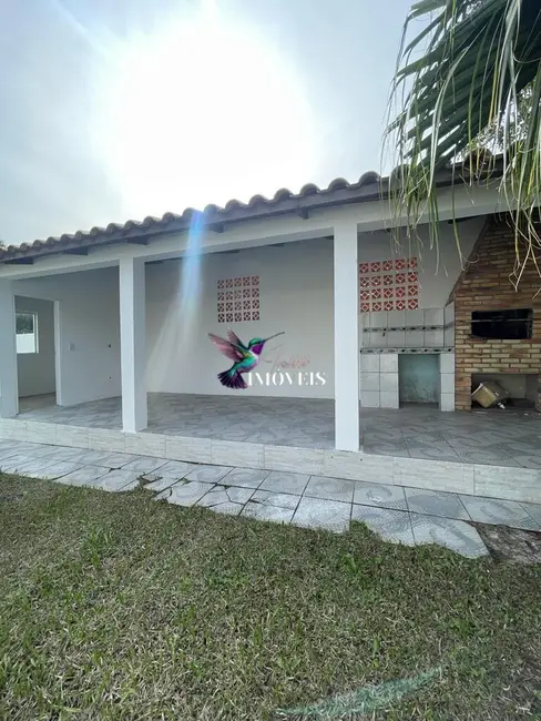 Foto 1 de Casa com 3 quartos à venda, 400m2 em Torres - RS