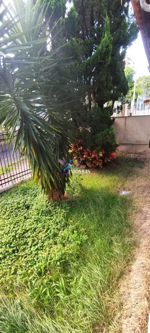 Foto 3 de Sobrado com 5 quartos à venda, 338m2 em Jardim Itu, Porto Alegre - RS