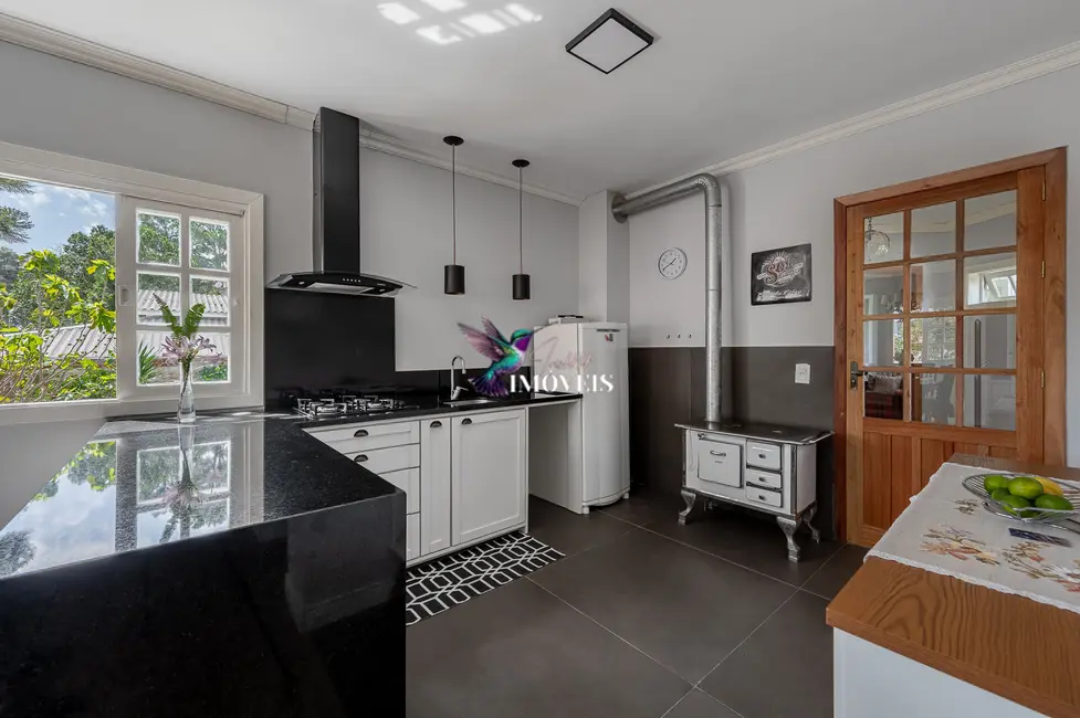 Foto 6 de Casa com 4 quartos à venda, 173m2 em Gramado - RS