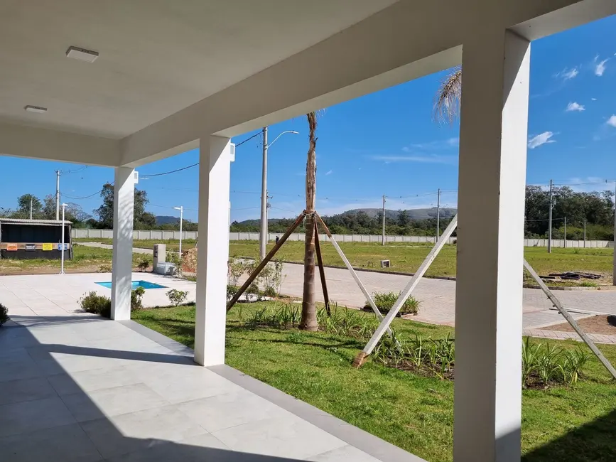 Terreno / Lote à venda, 132m2 em Hípica, Porto Alegre - RS - imagem 8 Foto 8 de Terreno / Lote à venda, 132m2 em Hípica, Porto Alegre - RS