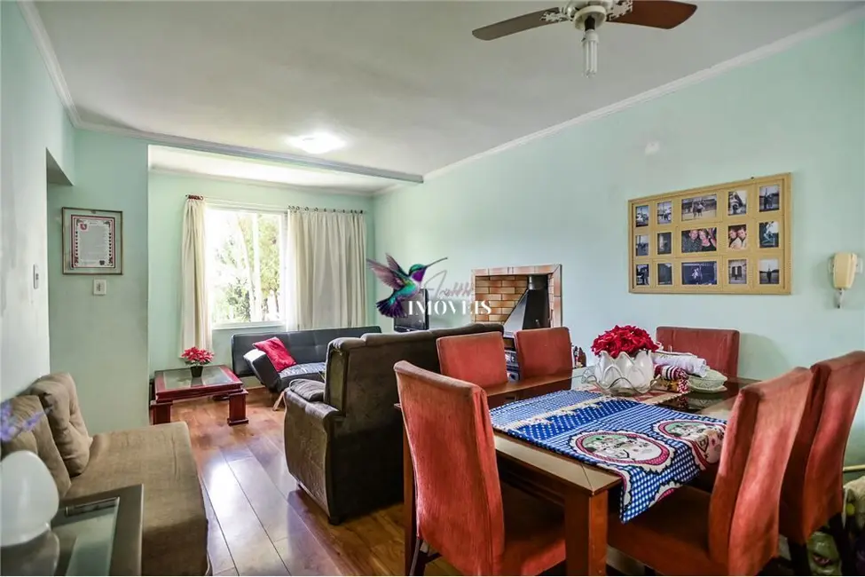 Casa com 2 quartos à venda, 149m2 em Passo da Areia, Porto Alegre - RS - imagem 6 Foto 6 de Casa com 2 quartos à venda, 149m2 em Passo da Areia, Porto Alegre - RS