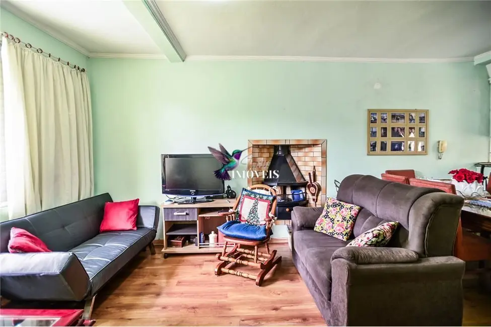Casa com 2 quartos à venda, 149m2 em Passo da Areia, Porto Alegre - RS - imagem 5 Foto 5 de Casa com 2 quartos à venda, 149m2 em Passo da Areia, Porto Alegre - RS