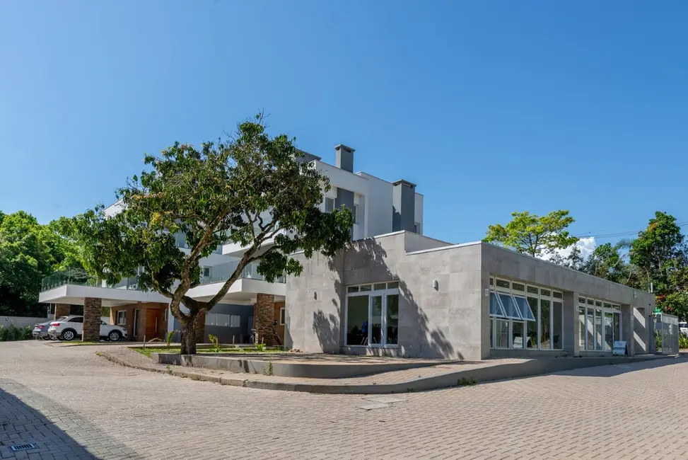 Foto 2 de Casa de Condomínio com 3 quartos à venda, 300m2 em Ipanema, Porto Alegre - RS