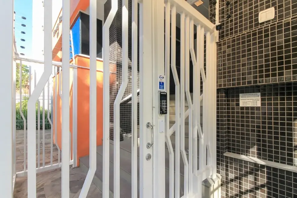 Apartamento com 1 quarto à venda, 49m2 em Passo da Areia, Porto Alegre - RS - imagem 6 Foto 6 de Apartamento com 1 quarto à venda, 49m2 em Passo da Areia, Porto Alegre - RS