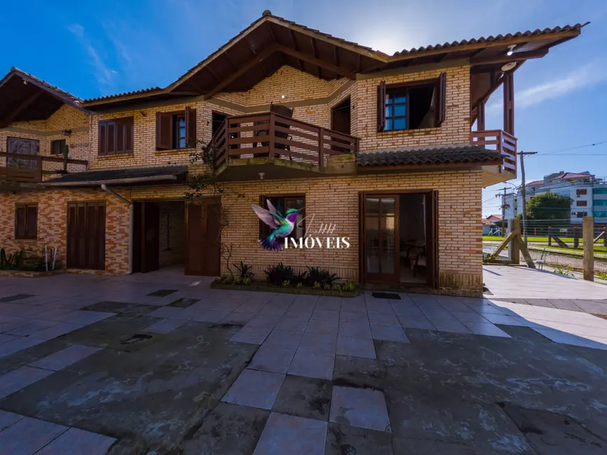 Casa com 2 quartos à venda, 98m2 em Centro, Tramandai - RS - imagem 9 Foto 9 de Casa com 2 quartos à venda, 98m2 em Centro, Tramandai - RS