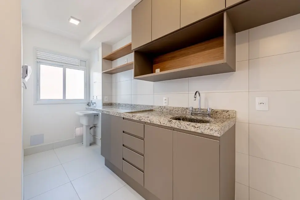 Foto 9 de Apartamento com 2 quartos à venda, 54m2 em Passo da Areia, Porto Alegre - RS