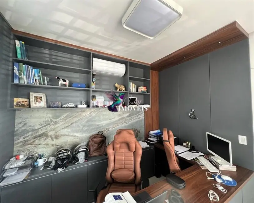 Foto 9 de Casa com 3 quartos à venda, 196m2 em Torres - RS