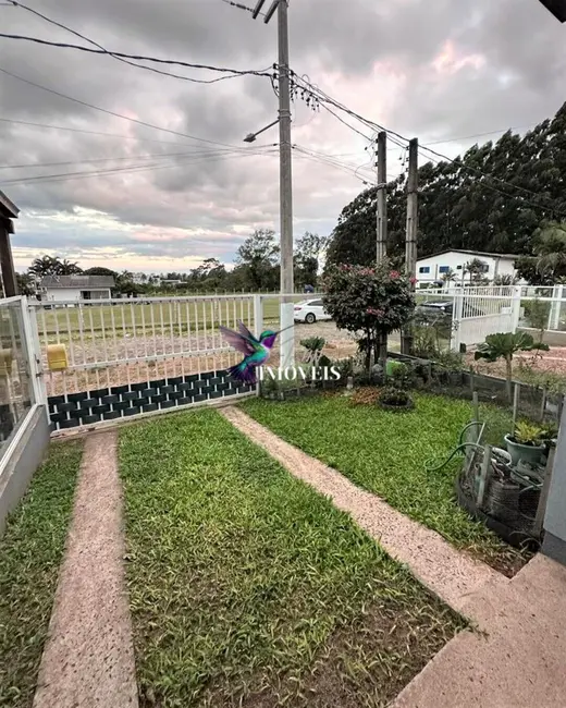 Casa com 2 quartos à venda, 65m2 em Centro, Torres - RS - imagem 3 Foto 3 de Casa com 2 quartos à venda, 65m2 em Centro, Torres - RS