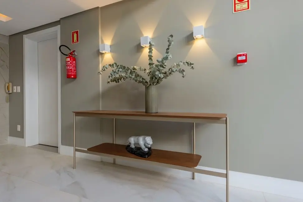 Apartamento com 3 quartos à venda, 125m2 em Petrópolis, Porto Alegre - RS - imagem 4 Foto 4 de Apartamento com 3 quartos à venda, 125m2 em Petrópolis, Porto Alegre - RS