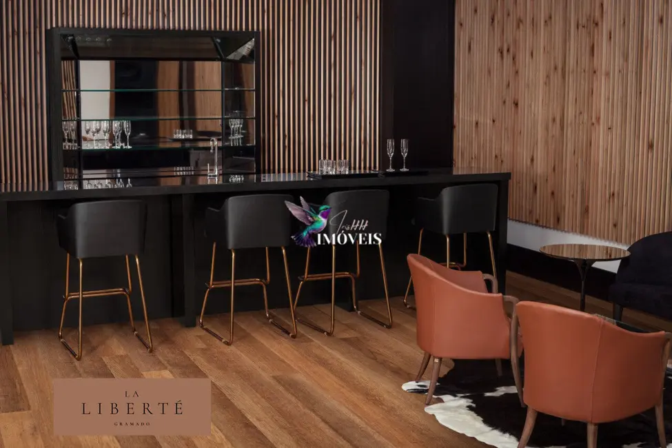 Apartamento com 4 quartos à venda, 214m2 em Centro, Gramado - RS - imagem 9 Foto 9 de Apartamento com 4 quartos à venda, 214m2 em Centro, Gramado - RS