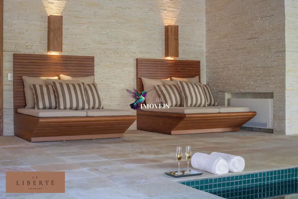 Apartamento com 4 quartos à venda, 214m2 em Centro, Gramado - RS - imagem 6 Foto 6 de Apartamento com 4 quartos à venda, 214m2 em Centro, Gramado - RS