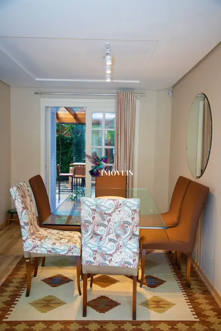 Foto 9 de Sobrado com 4 quartos à venda, 131m2 em Gramado - RS