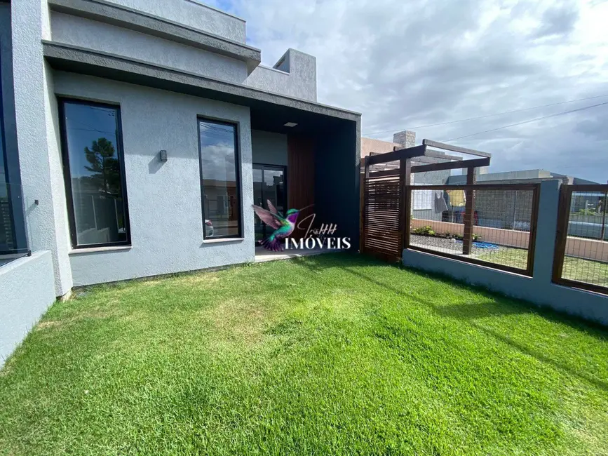 Casa com 2 quartos à venda, 65m2 em Capao Da Canoa - RS - imagem 3 Foto 3 de Casa com 2 quartos à venda, 65m2 em Capao Da Canoa - RS